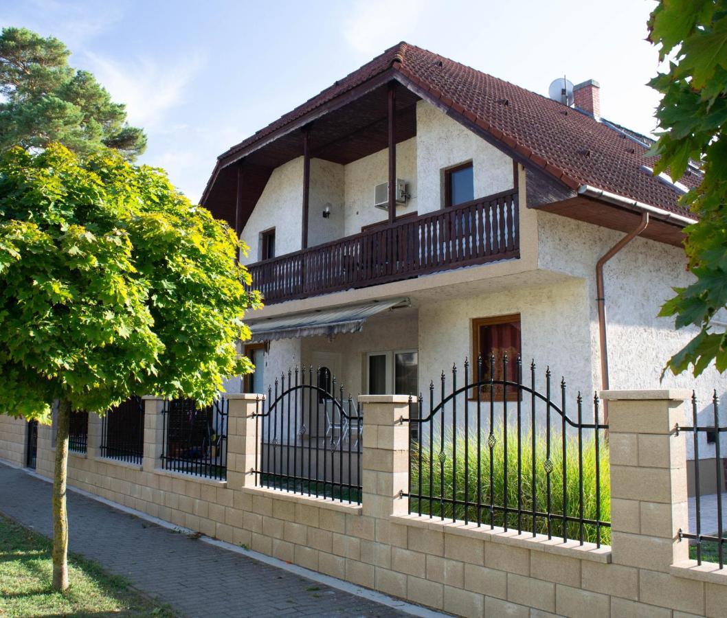Zsolnay Apartman 希欧福克 外观 照片
